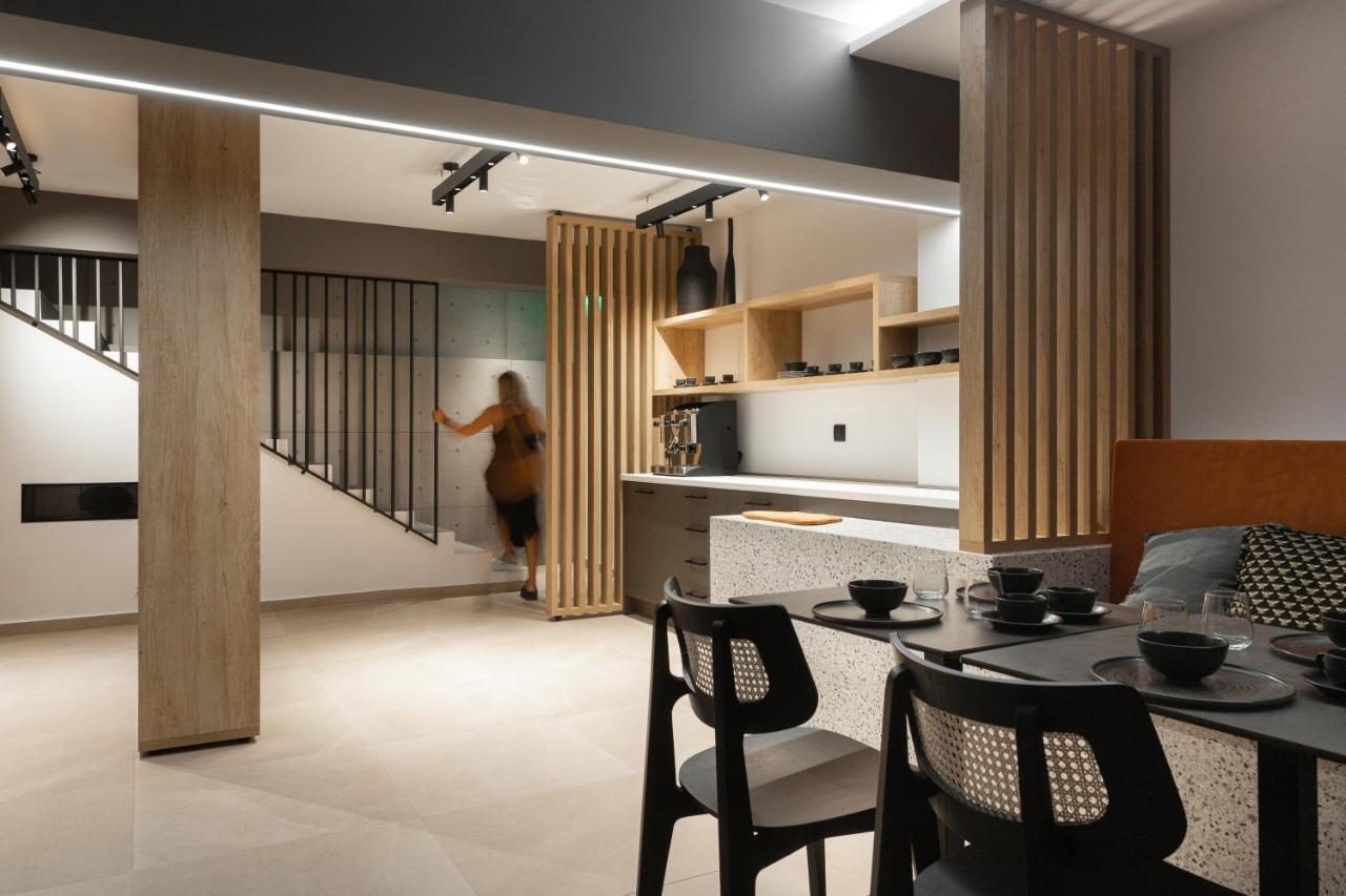 11 Enteka Acropolis Suites Афины Экстерьер фото
