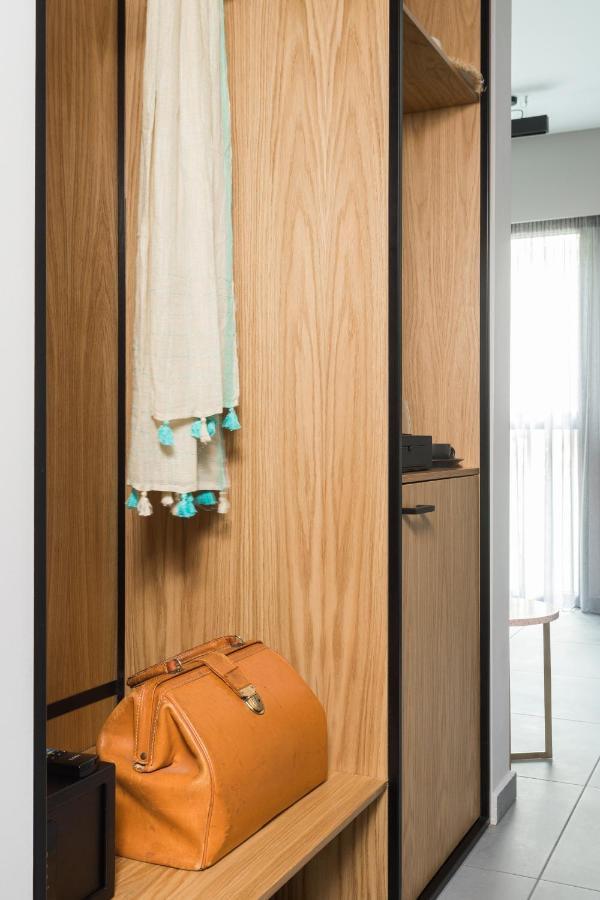 11 Enteka Acropolis Suites Афины Экстерьер фото