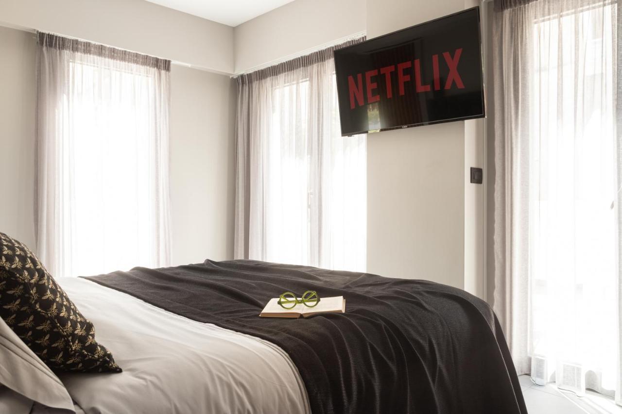 11 Enteka Acropolis Suites Афины Экстерьер фото